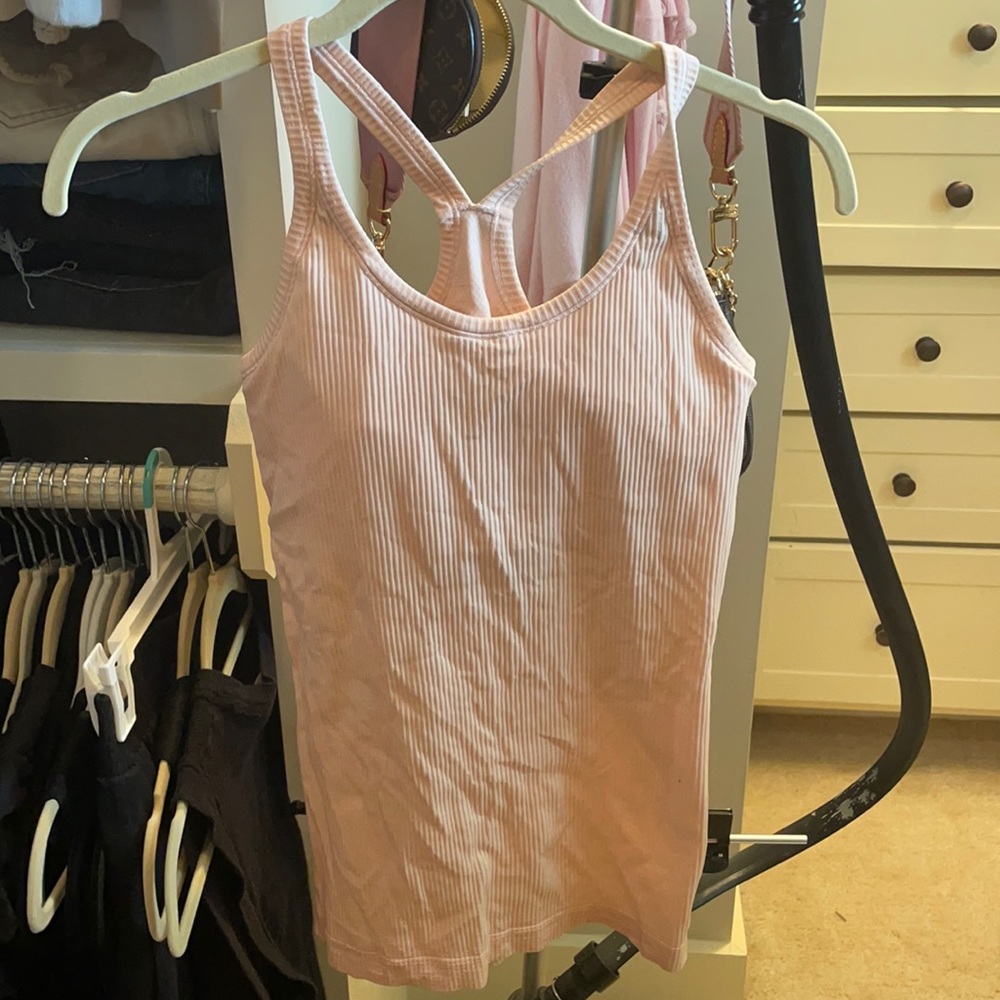Lululemon tank